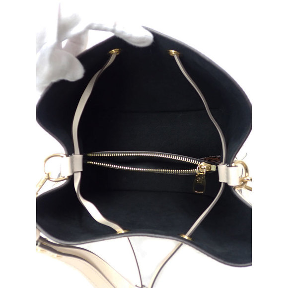 Louis Vuitton Wild At Heart Neo Noe Shoulder Bag Beige Black - Picture 3 of 9